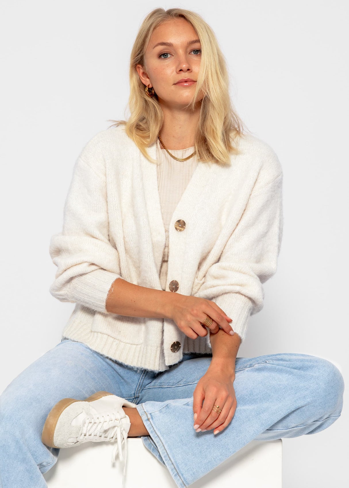 Cardigan with snap fasteners - off-white