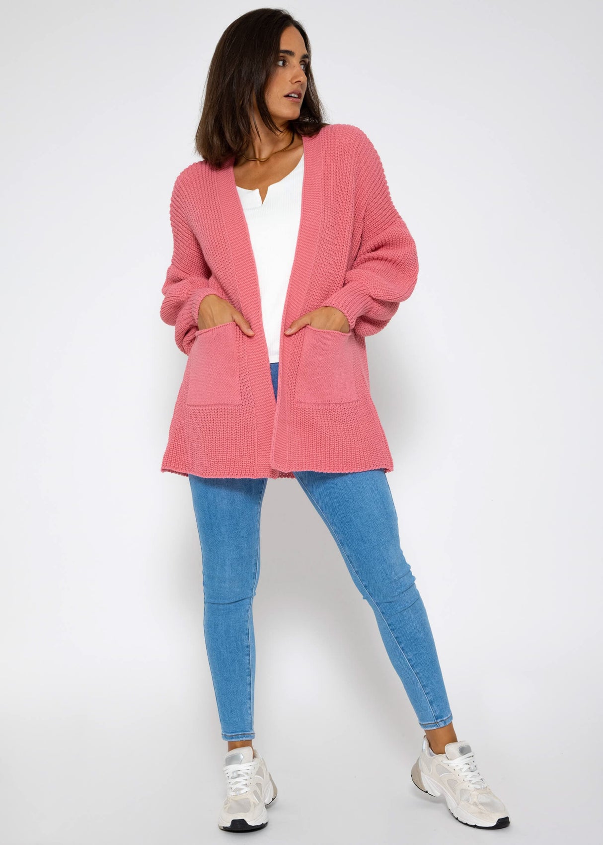 Knitted cardigan with pockets - light pink