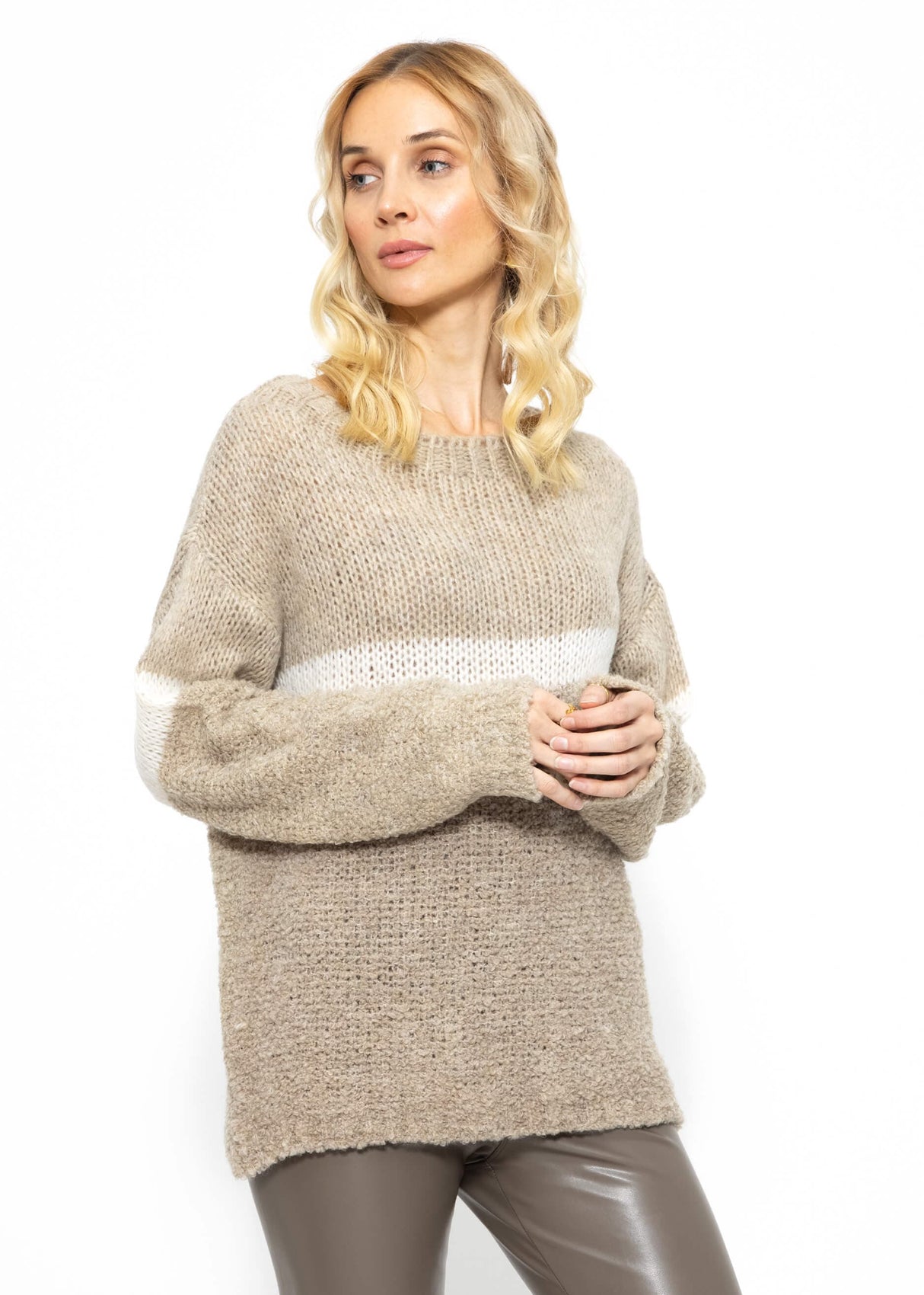 Fluffy sweater with striped design - beige-off-white