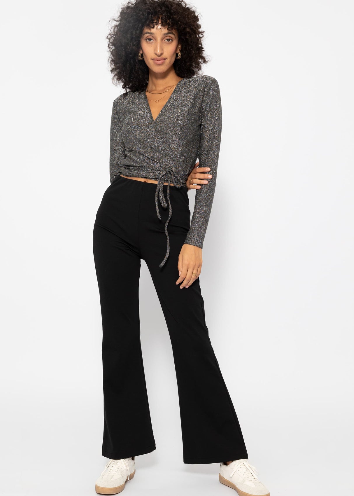 Glitzerndes Langarmshirt zum Wickeln - silber