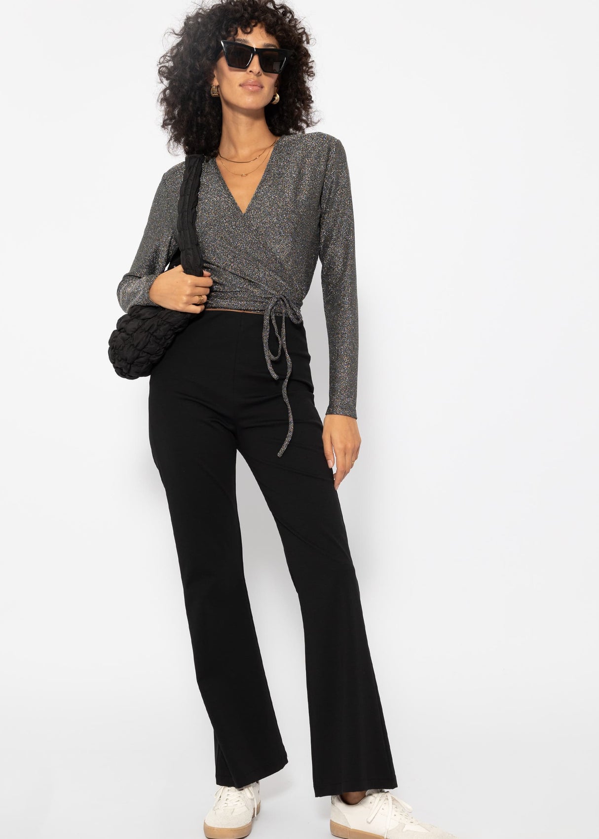 Glitzerndes Langarmshirt zum Wickeln - silber