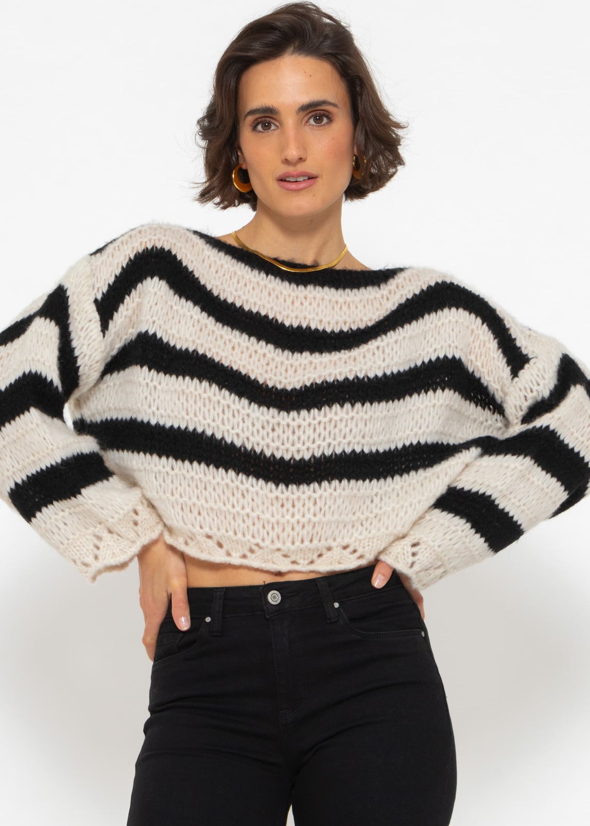 Sweater with stripes - black-beige