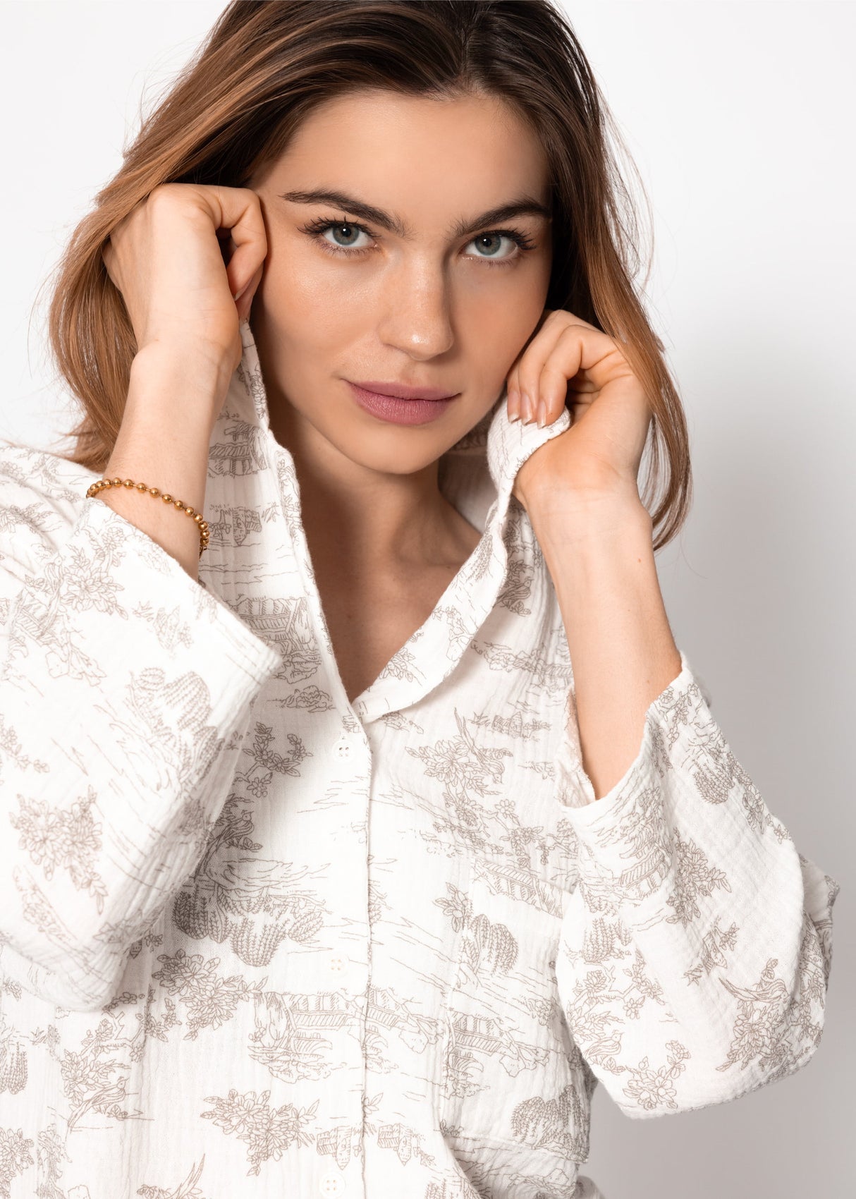 Muslin pajama blouse with print - white-taupe