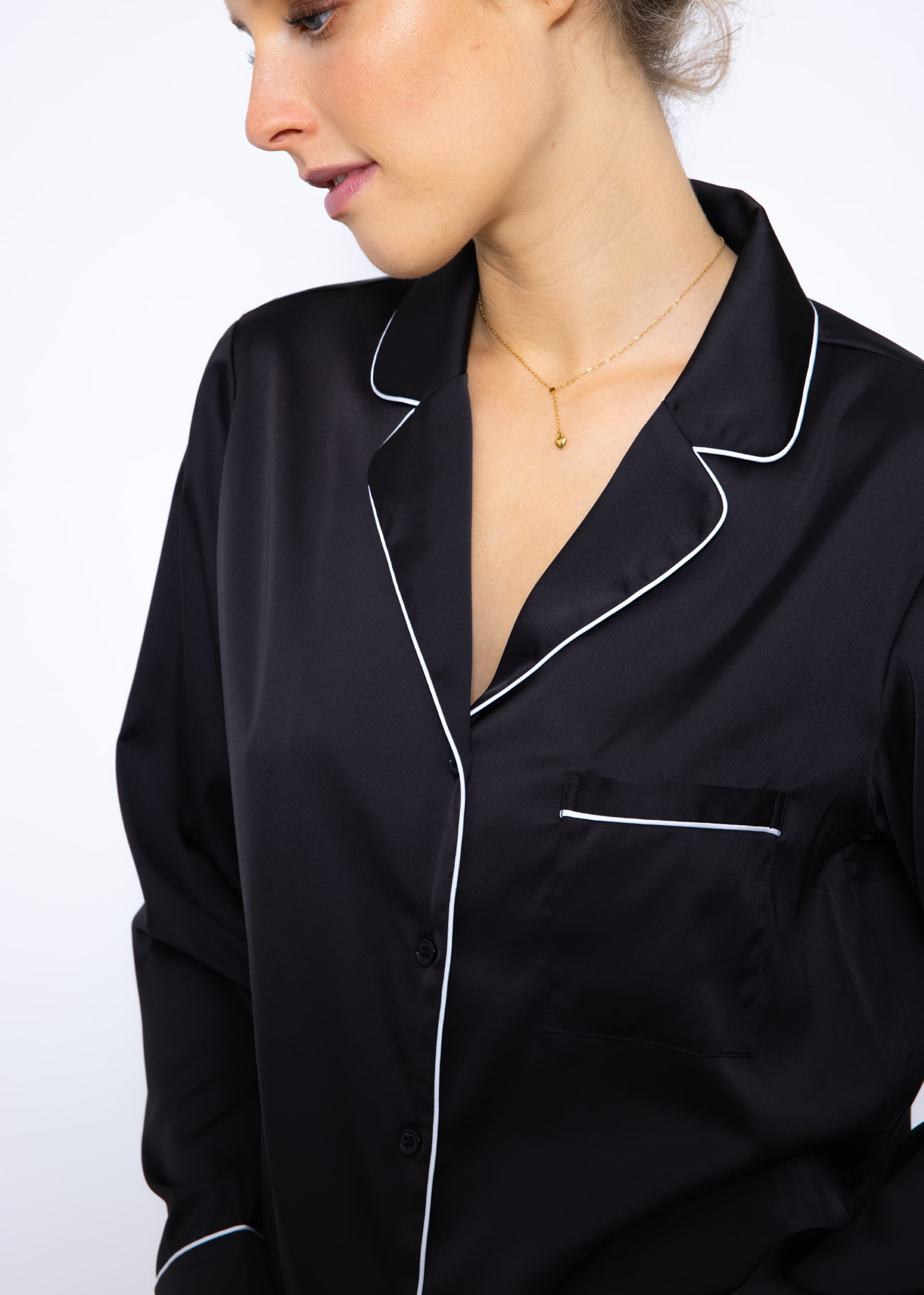 Satin pajama blouse with piping - black
