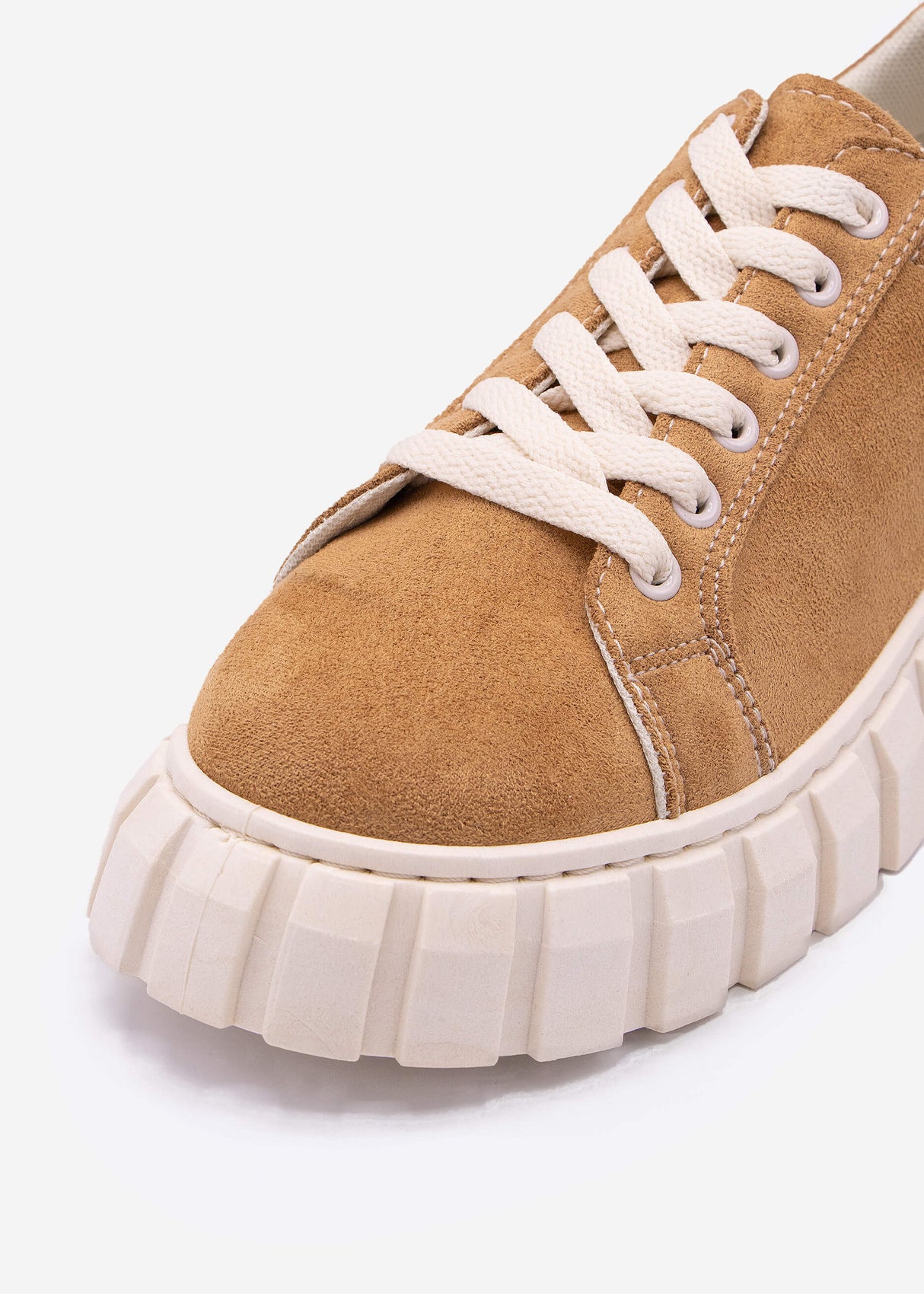 Lace-up shoes with coarse sole, camel