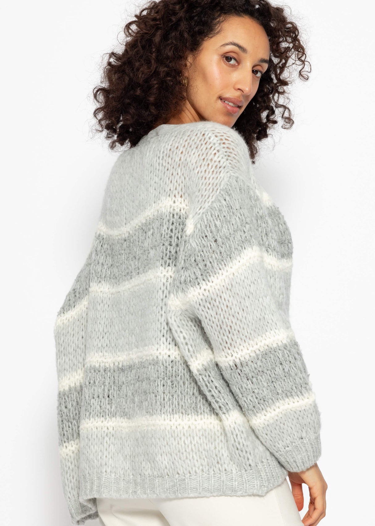 Cardigan in striped design - grey