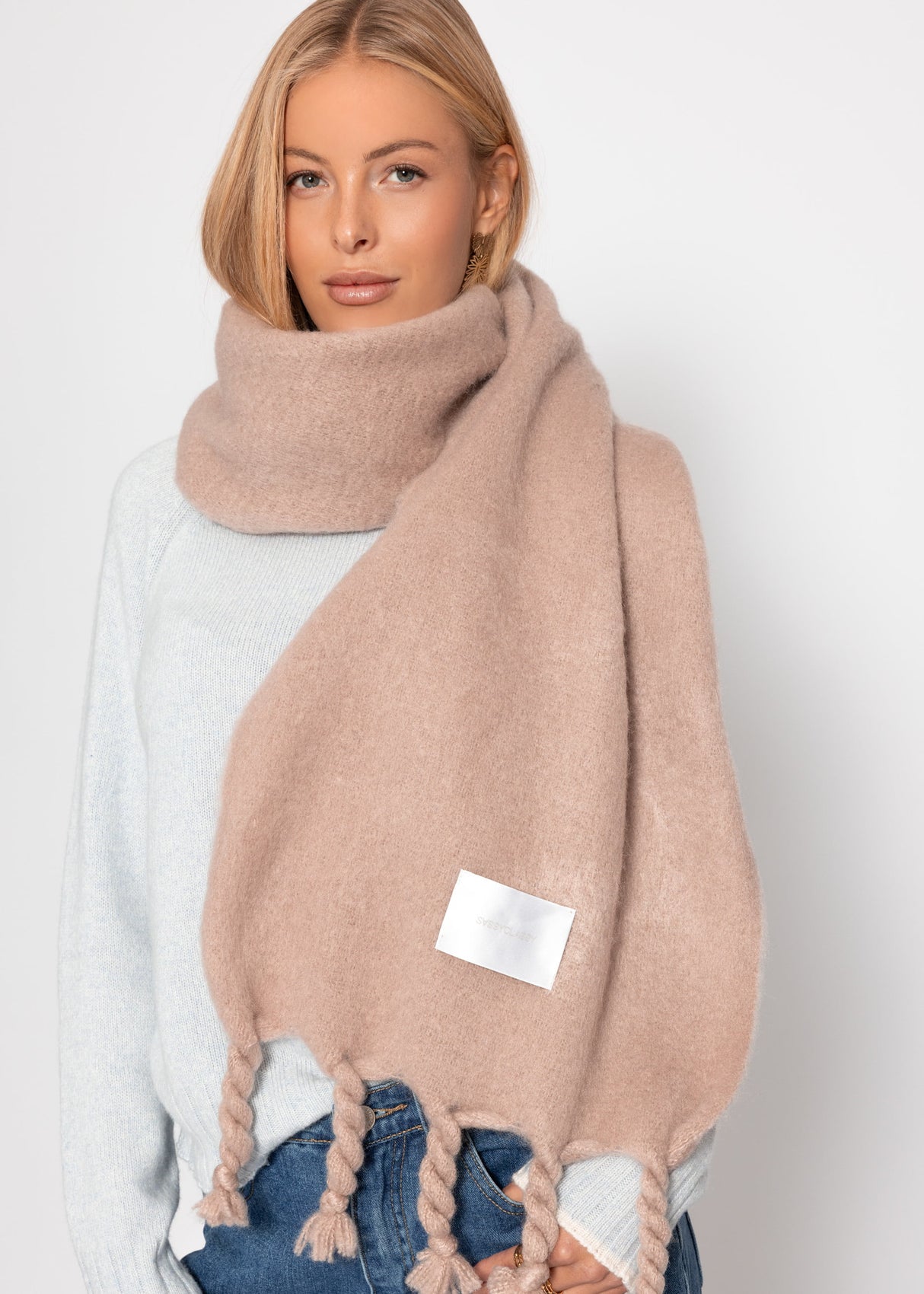 Fluffy scarf - nude