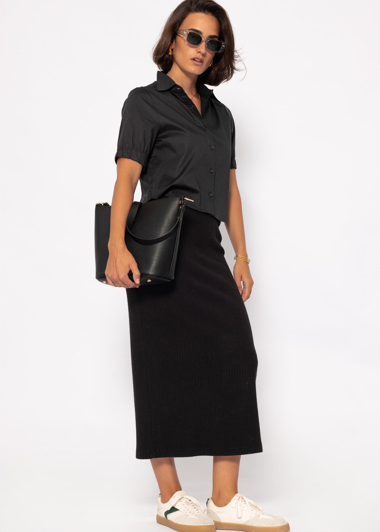 Ribbed midi-length skirt - black