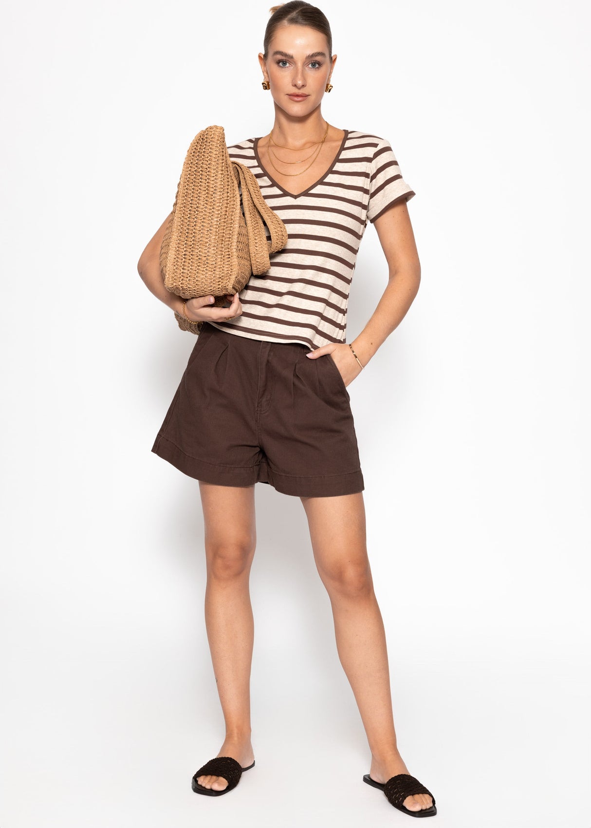 Gestreiftes T-Shirt mit V-Ausschnitt - braun-melange