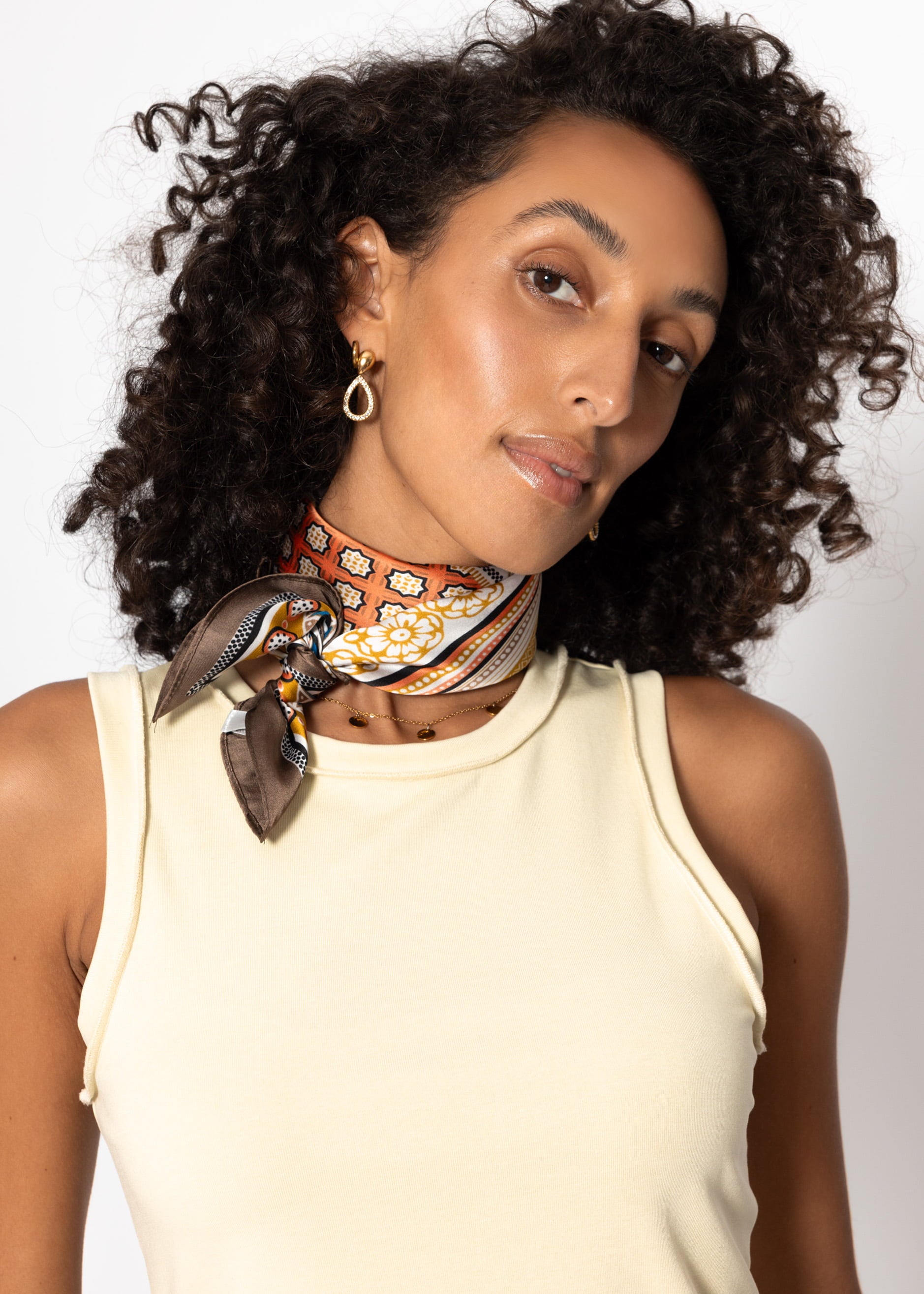 Scarf with geometric print - brown