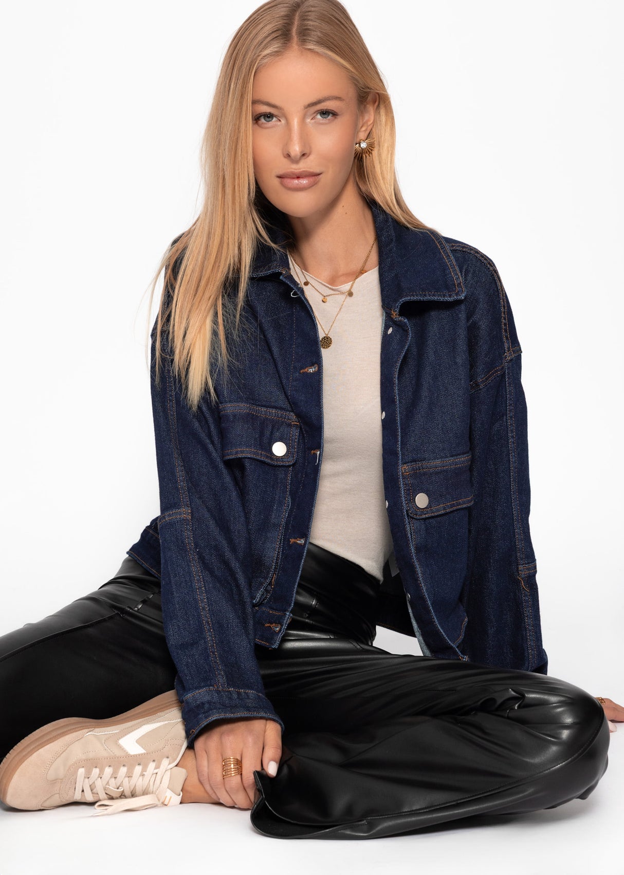 Denim jacket with patch pockets - dark blue