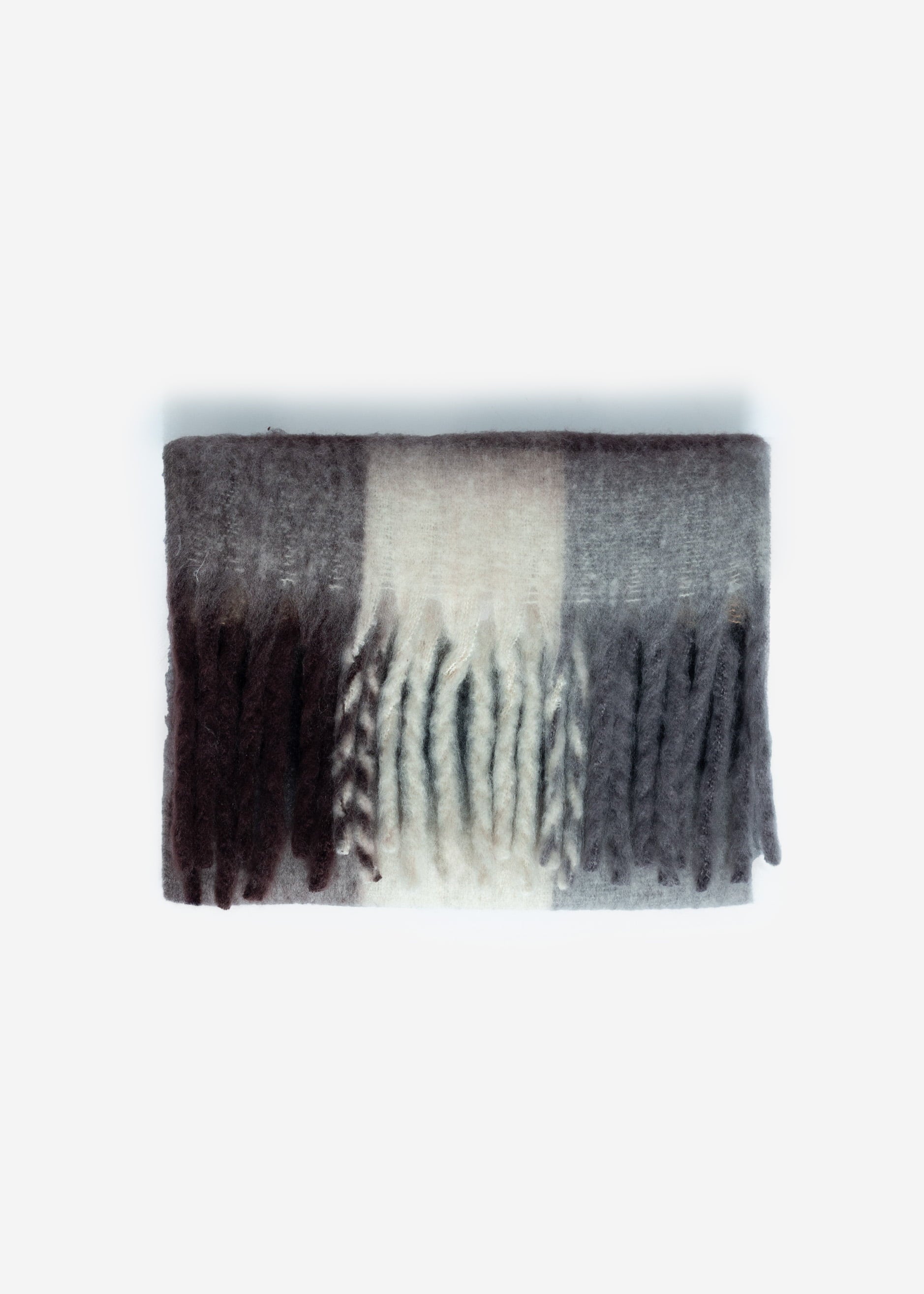 Checkered fluffy scarf - brown