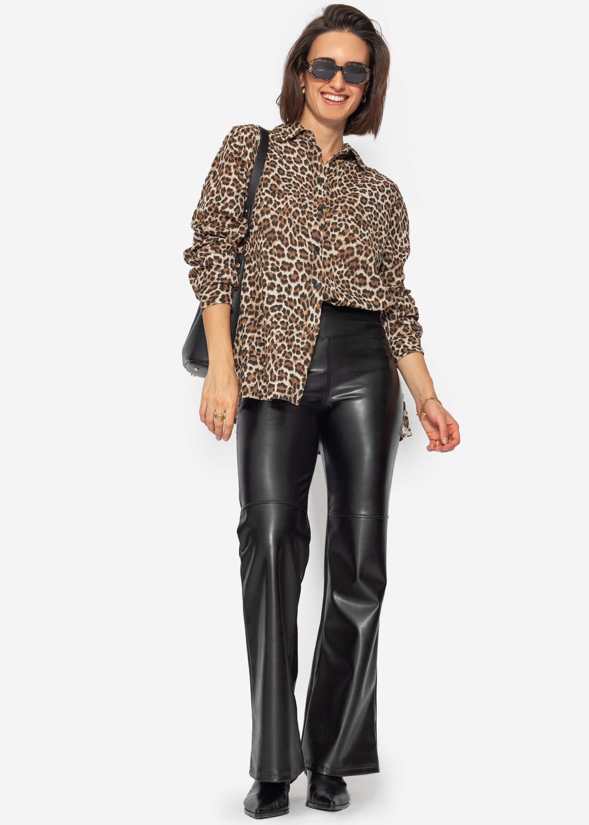 Classic-cut blouse in muslin with leopard print - brown