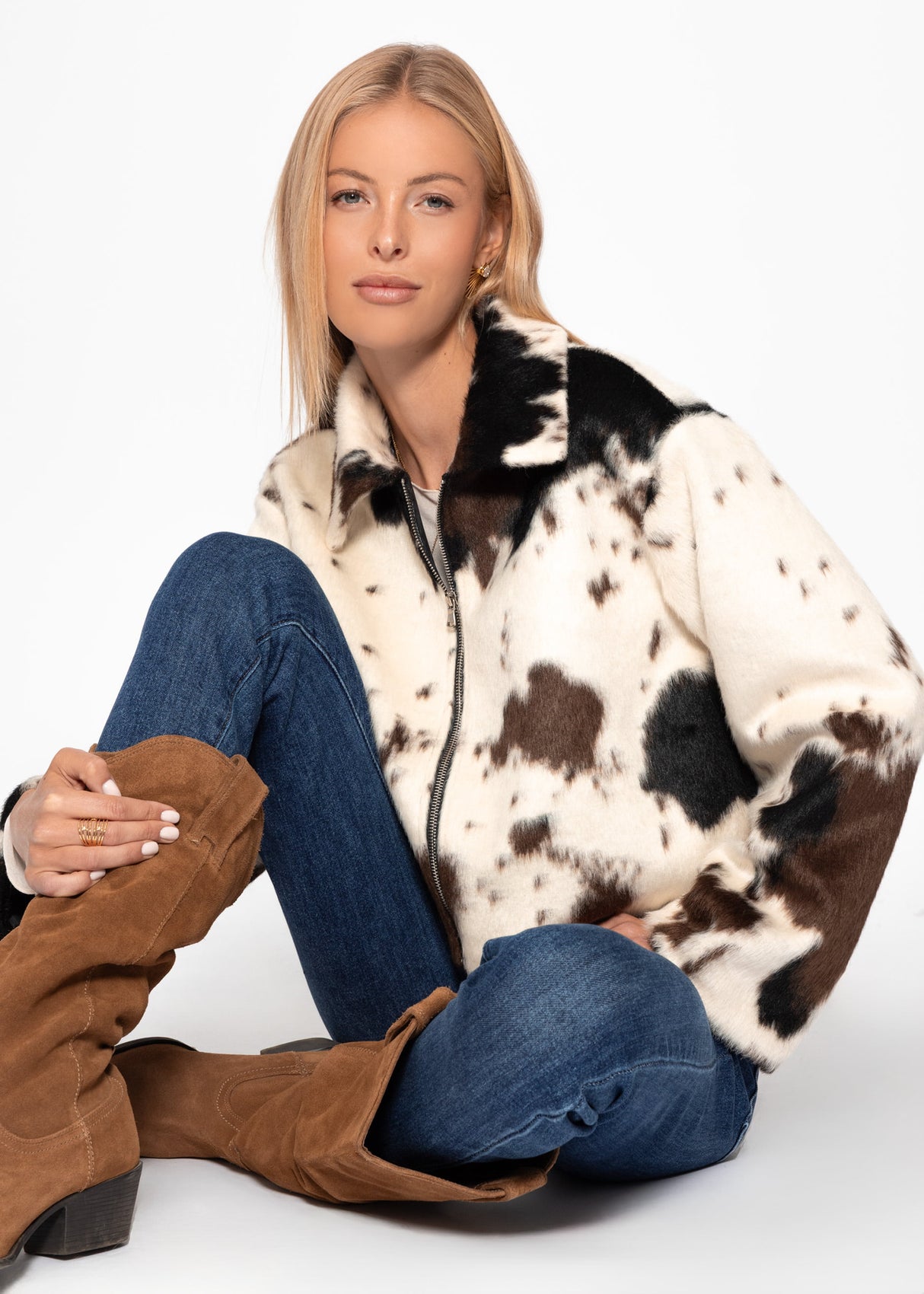 Faux fur jacket with cow print - off-white
