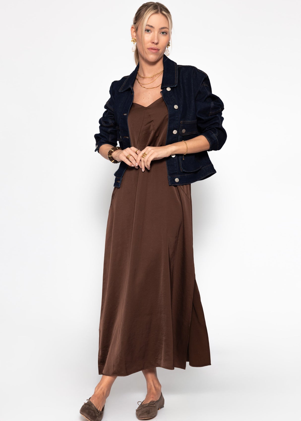 Maxi Satin Kleid - dunkelbraun