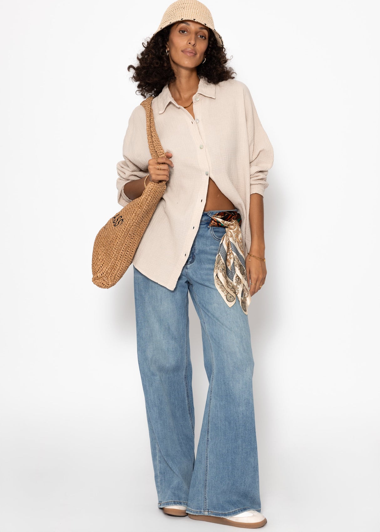 Muslin blouse in regular fit - beige