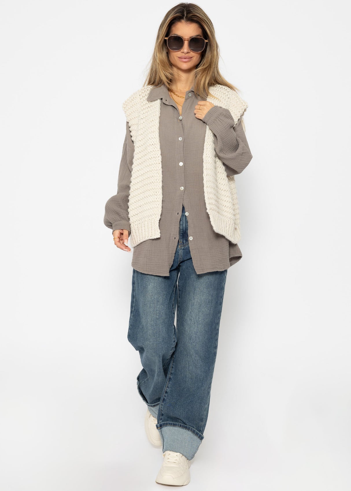 Muslin blouse in regular fit - taupe