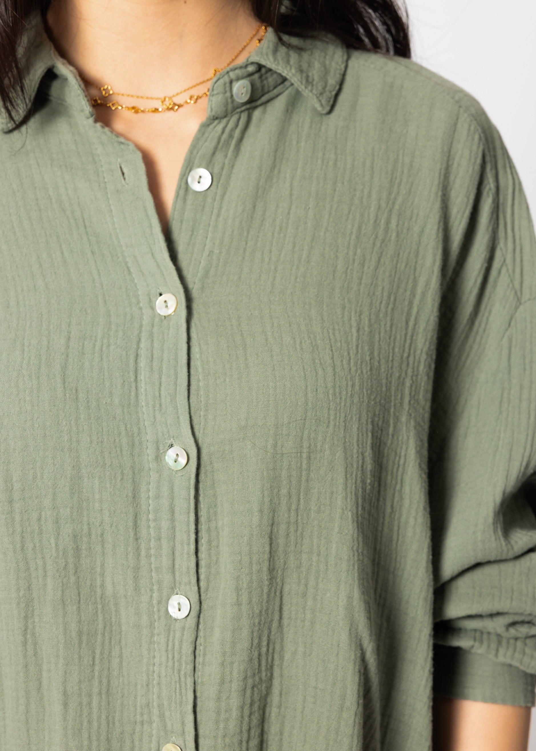 Muslin blouse oversize, short, khaki