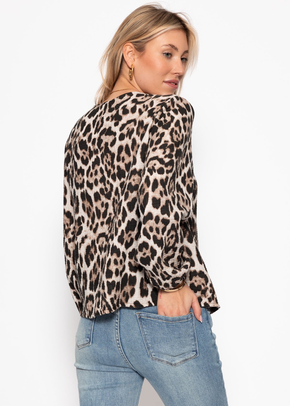 Musselin Blusenjacke mit Bindebänder in Leo-Print - braun