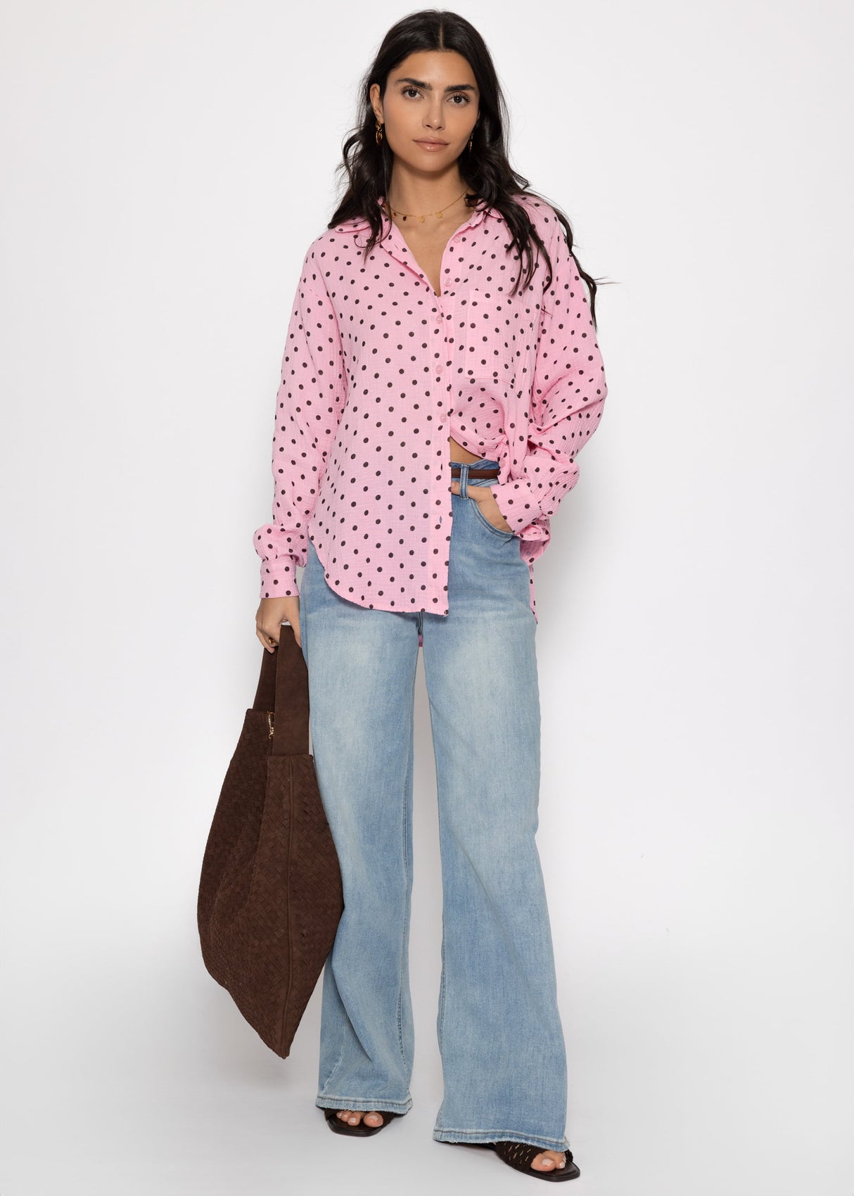 Oversize Musselin Bluse mit braunen Punkten - rosa