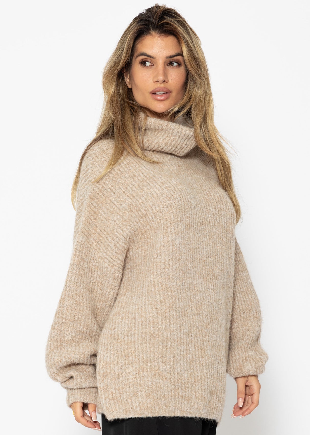Oversized turtleneck sweater - beige