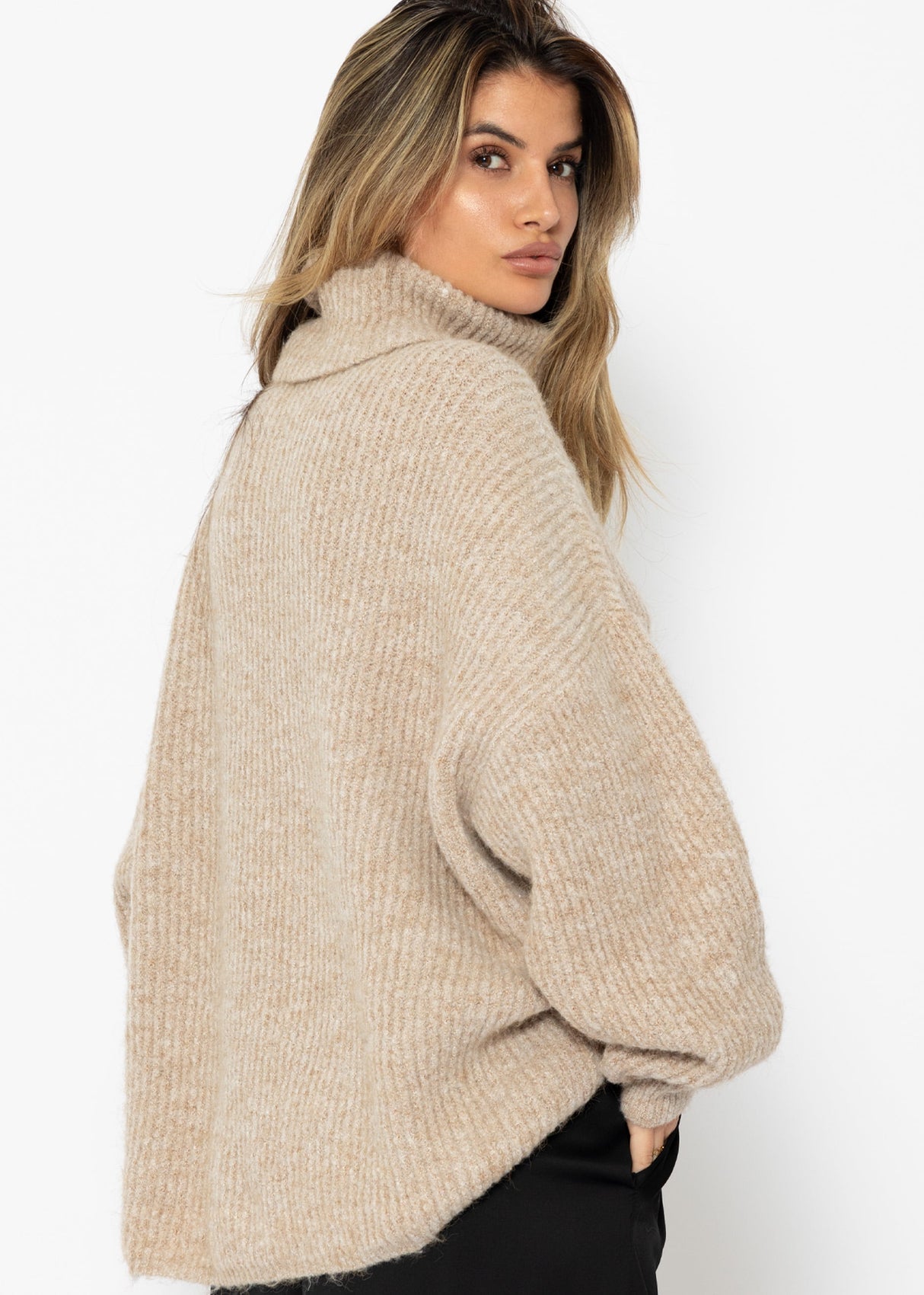 Oversized turtleneck sweater - beige