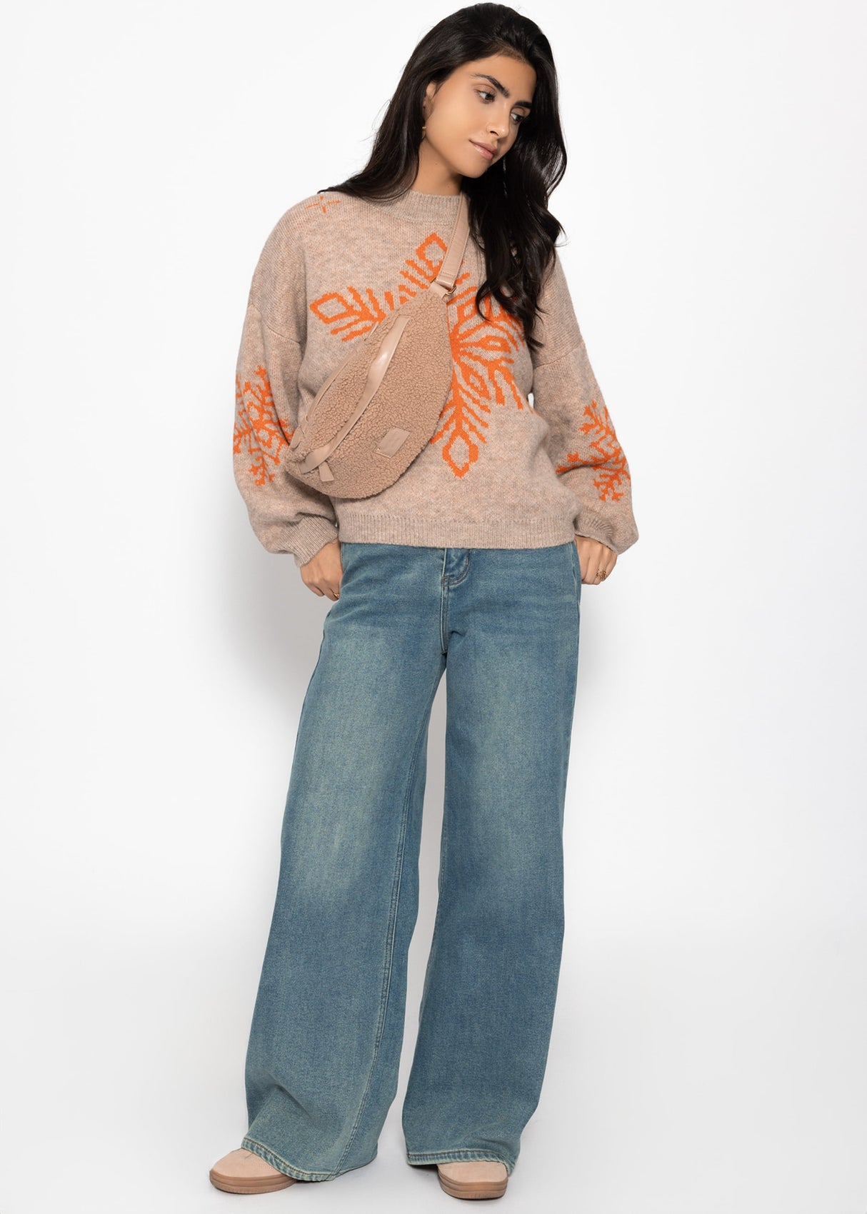 Sweater with snowflake - beige