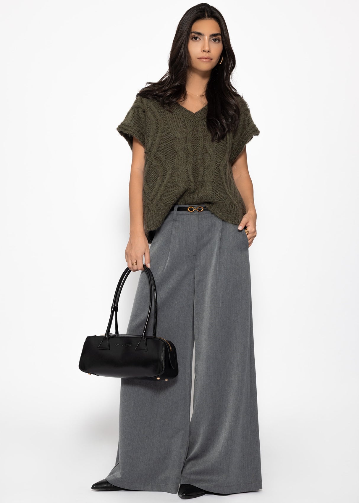 Pullunder mit Zopfmuster und V-Ausschnitt - grün