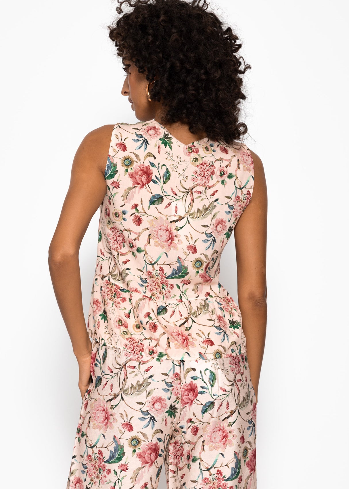 Top with tapes and floral pressure - beige