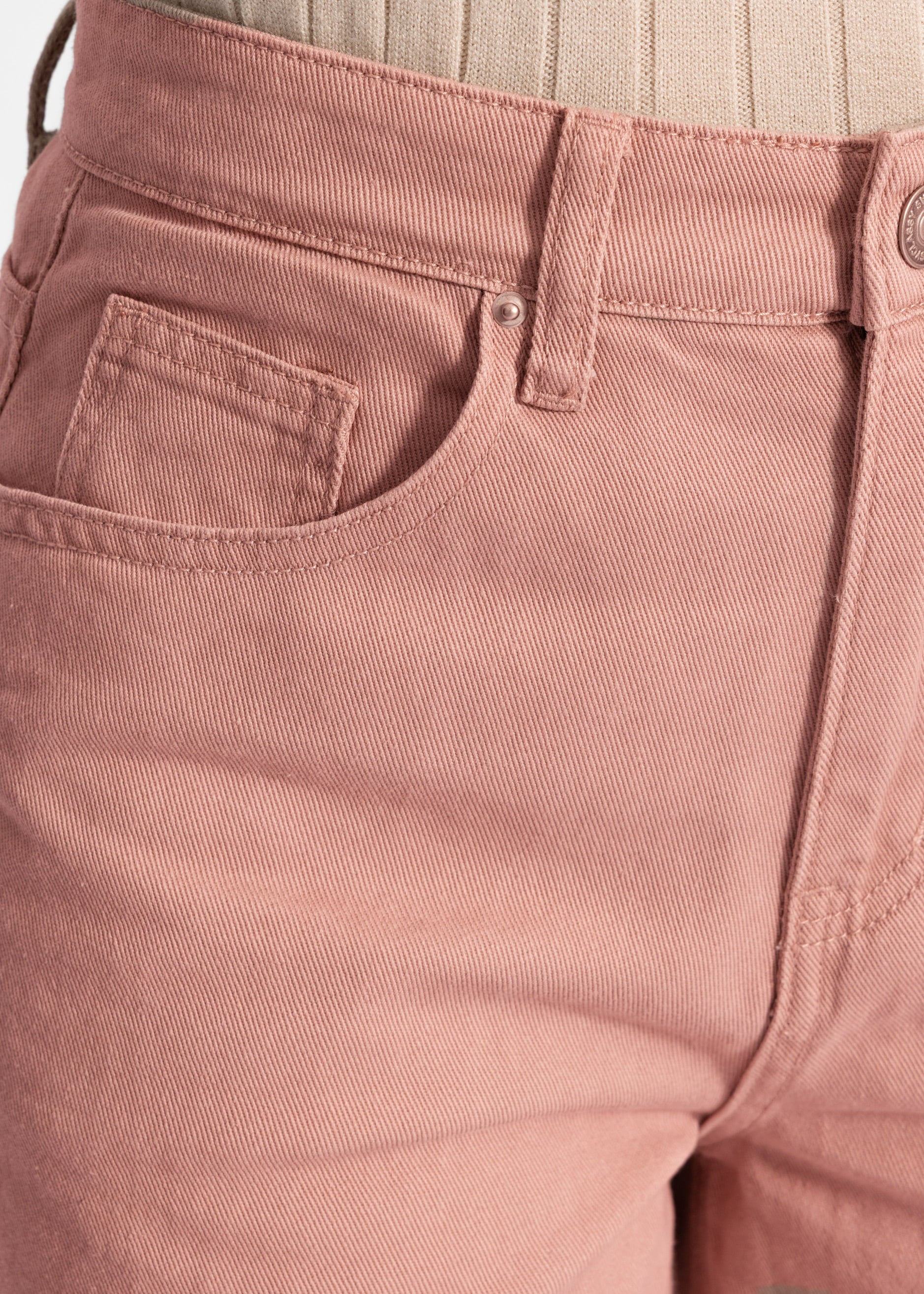 Wide leg jeans with a high waistband - pink