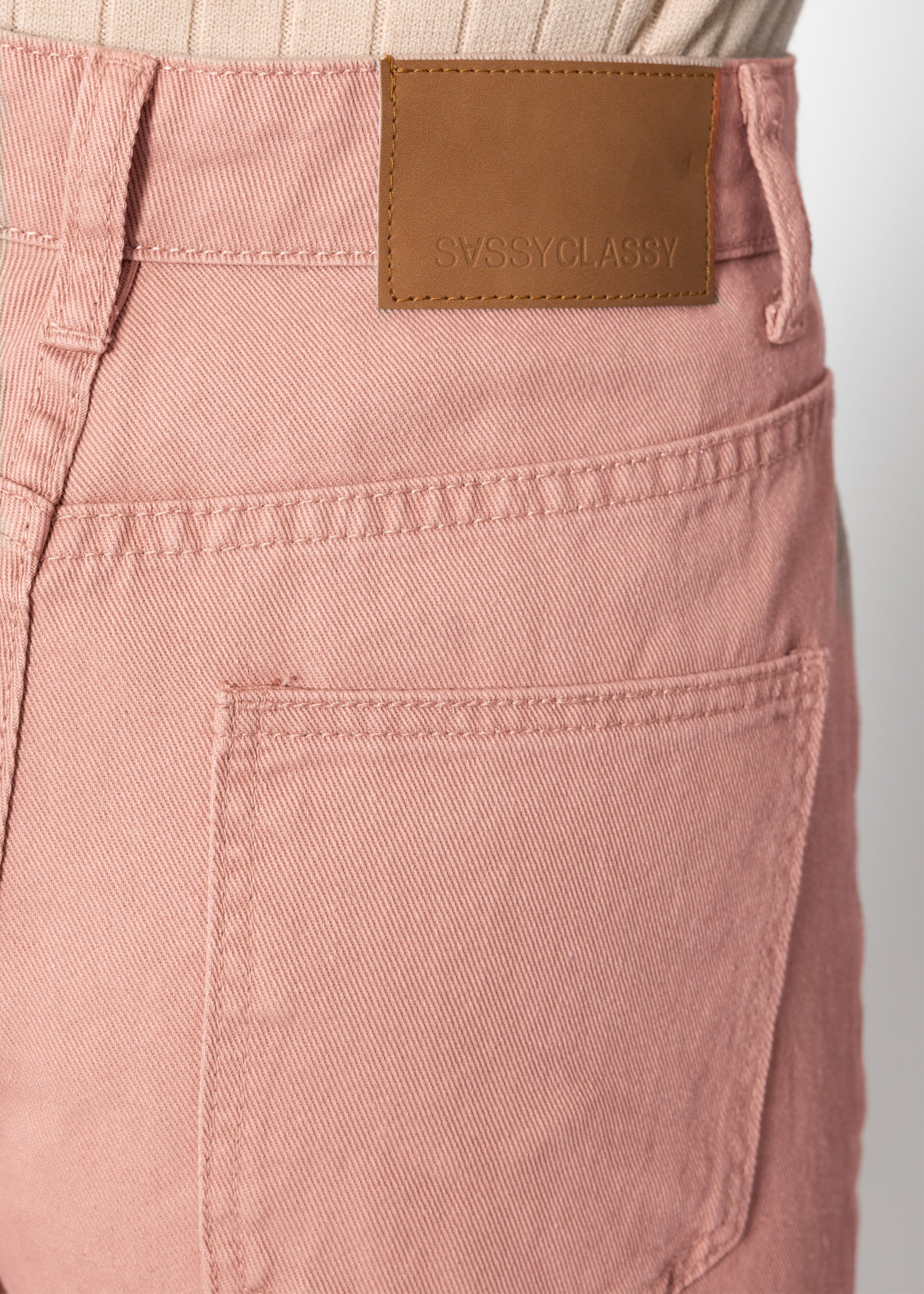 Wide leg jeans with a high waistband - pink