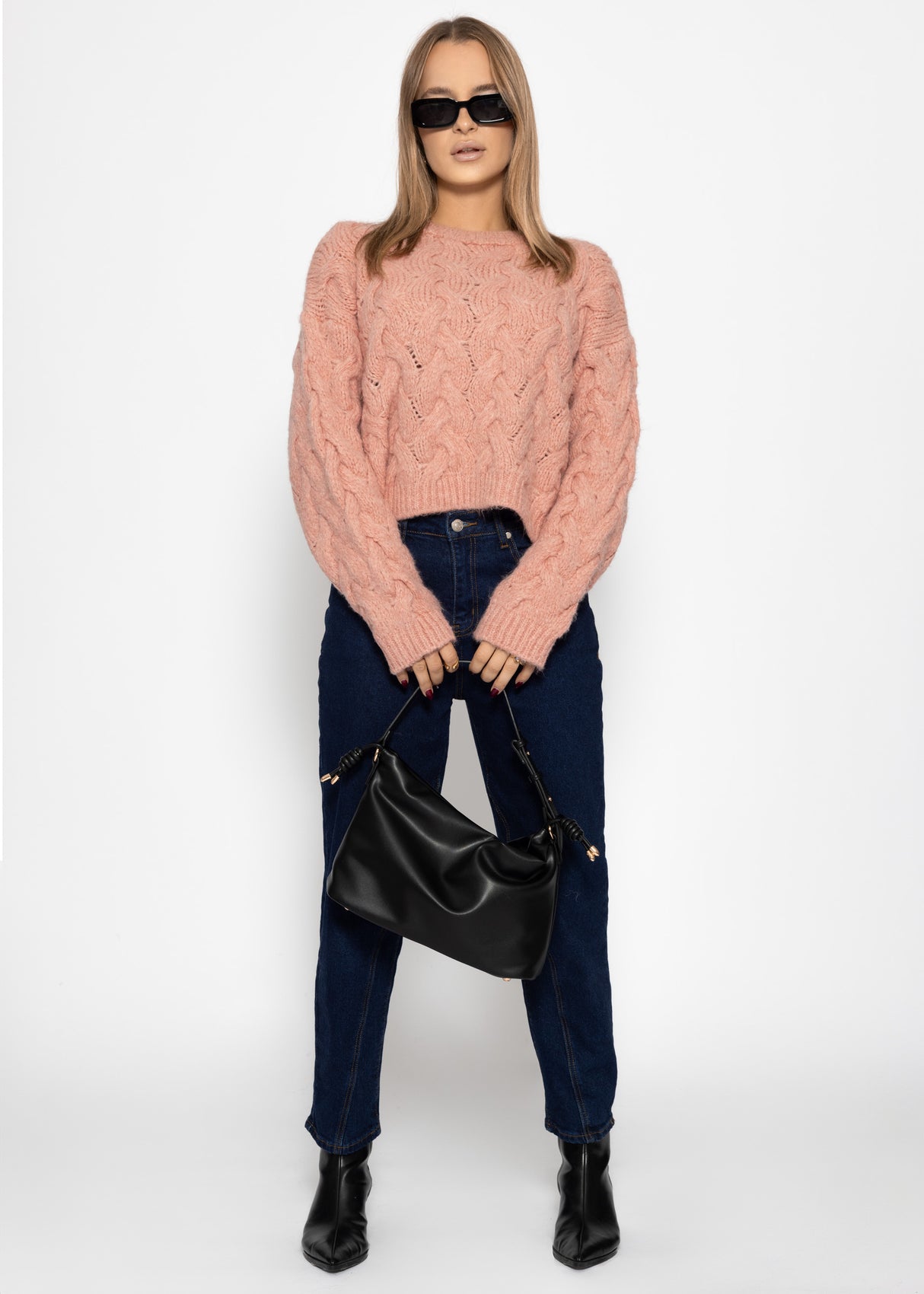Cable knit sweater - pink