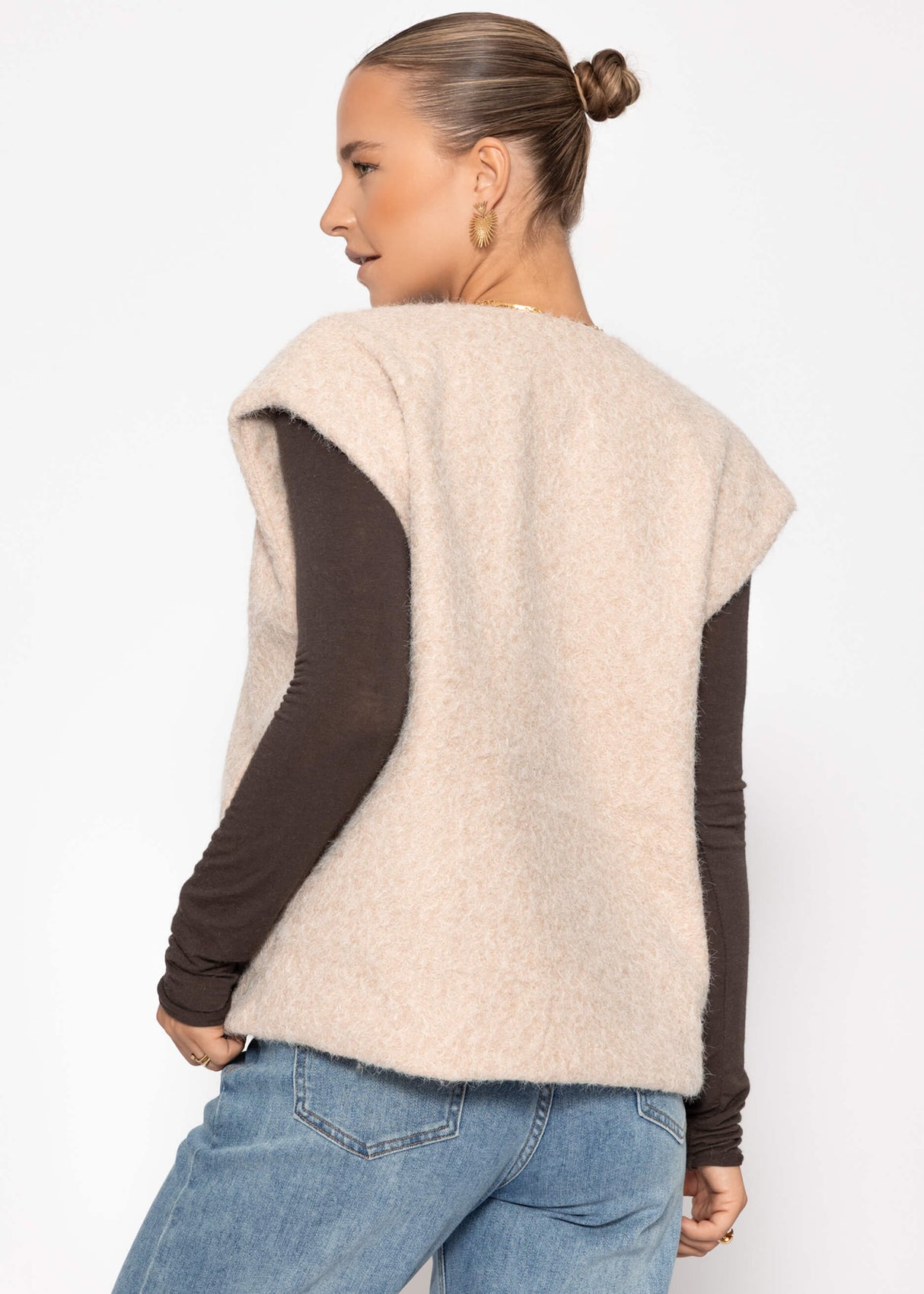 Small vest with wool structure - beige
