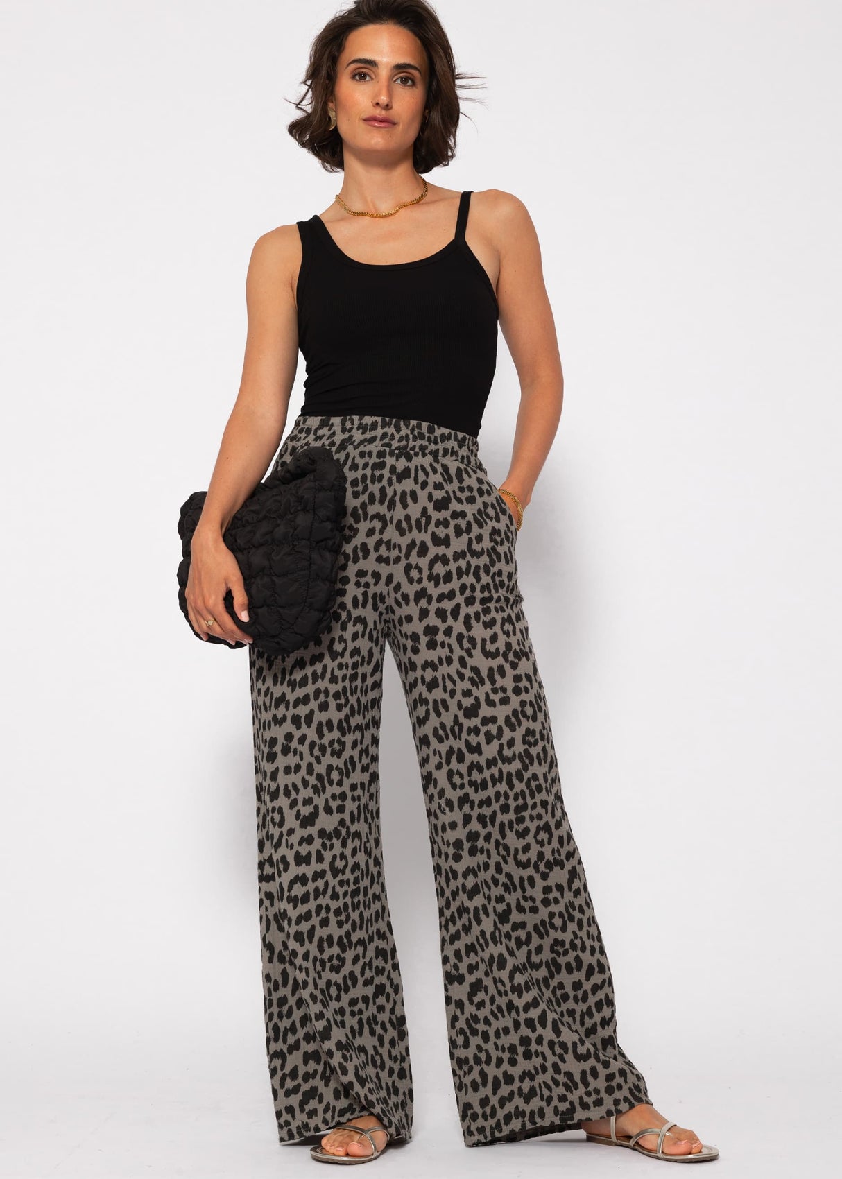 Asymmetric tank top - black