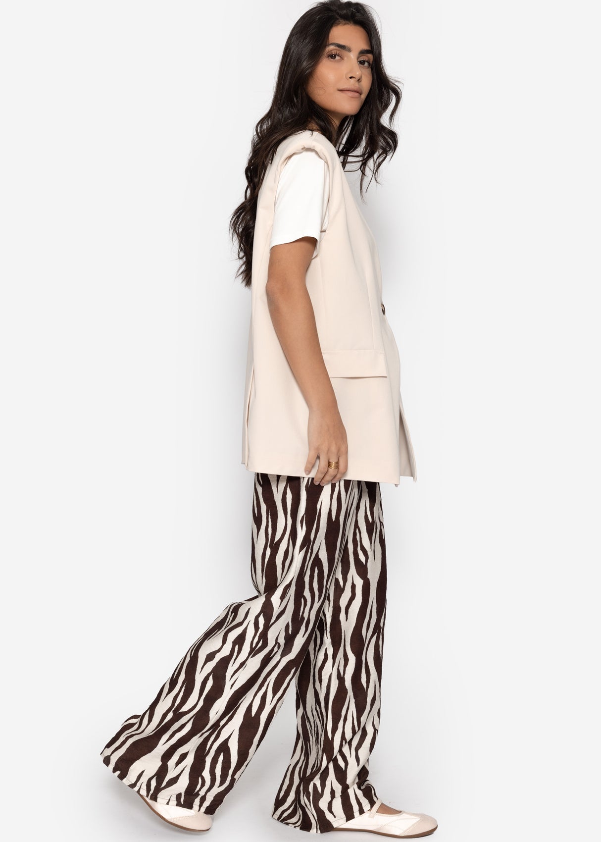 Oversized v-neck blazer vest - beige