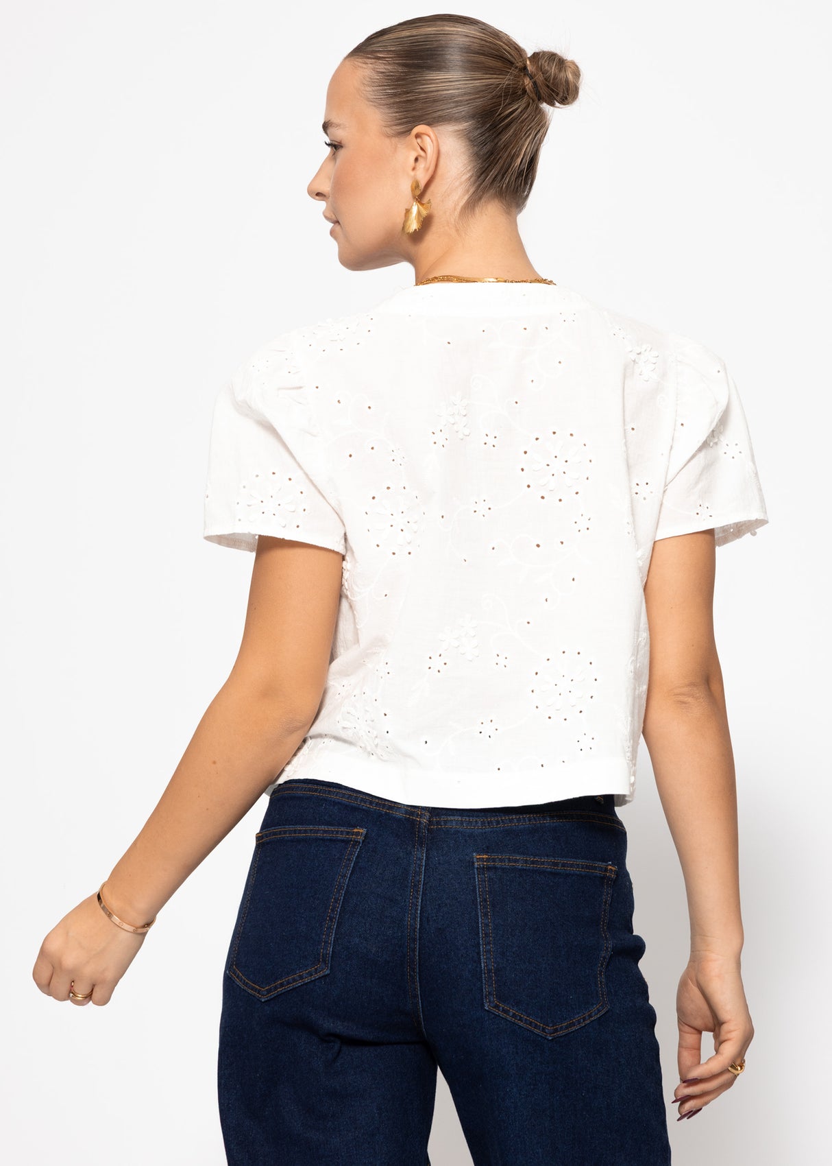 Blouse with short sleeves and embroidery - off-white