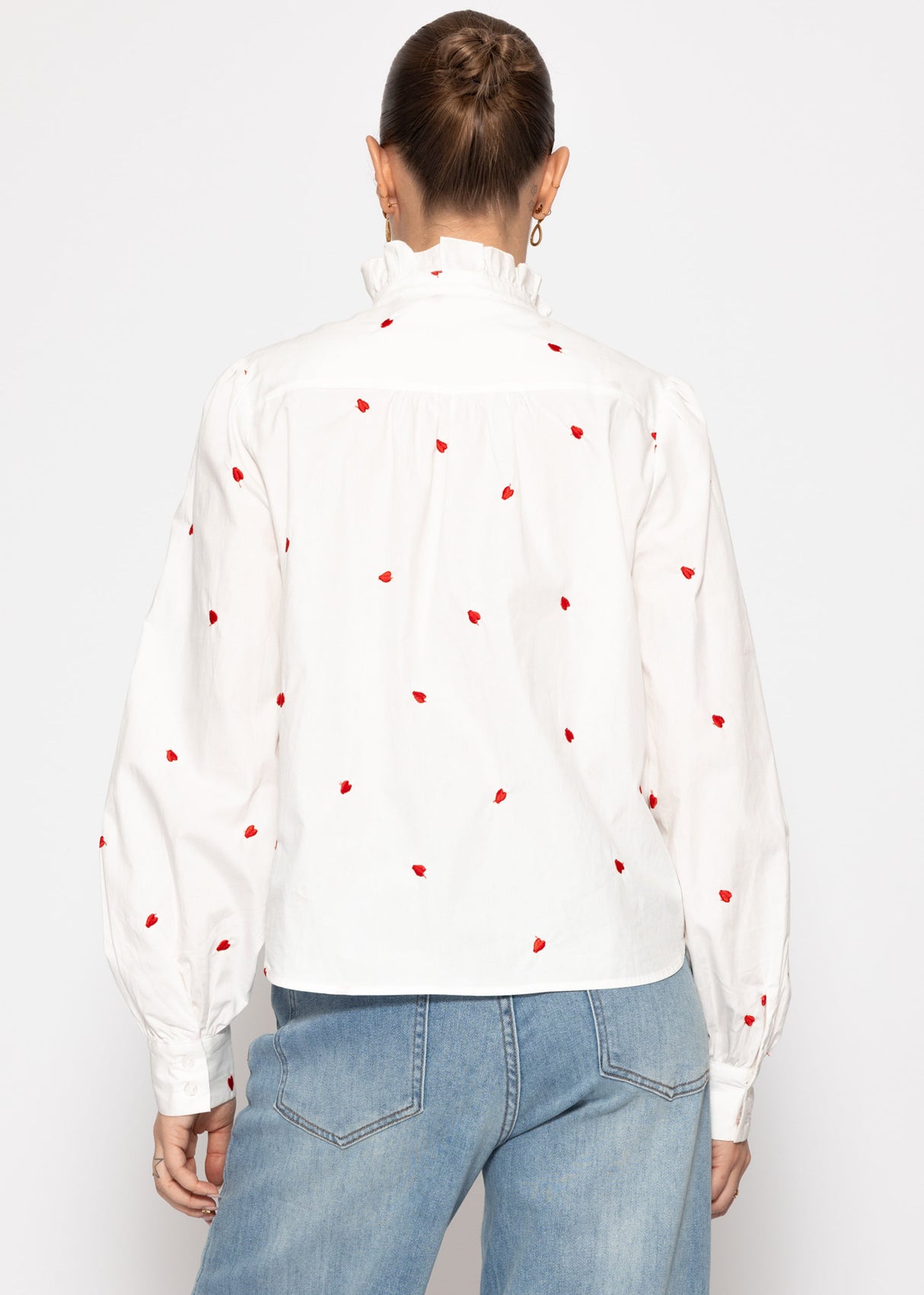 Blouse with red heart embroidery - white