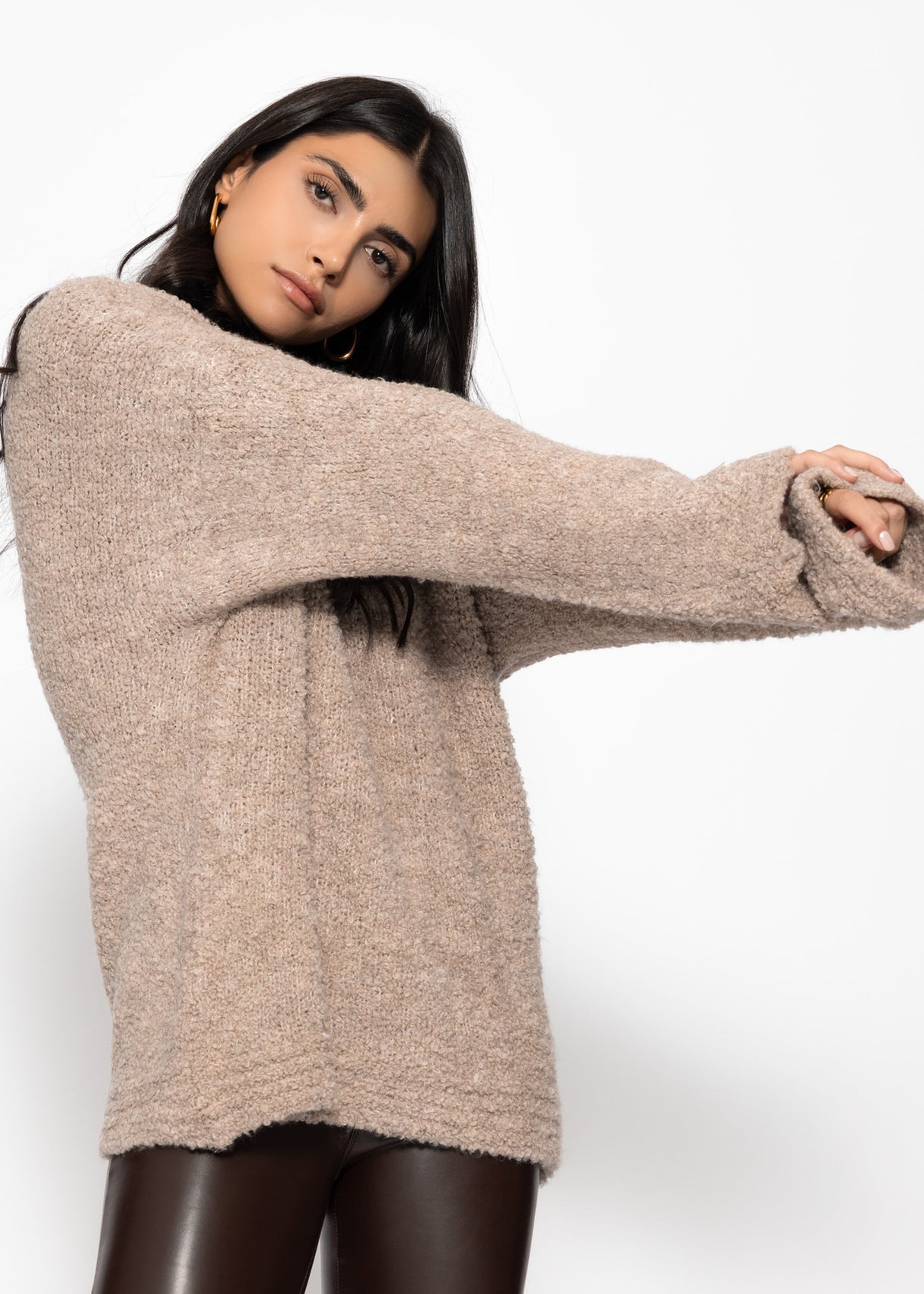 Bouclé sweater with round neckline - greige