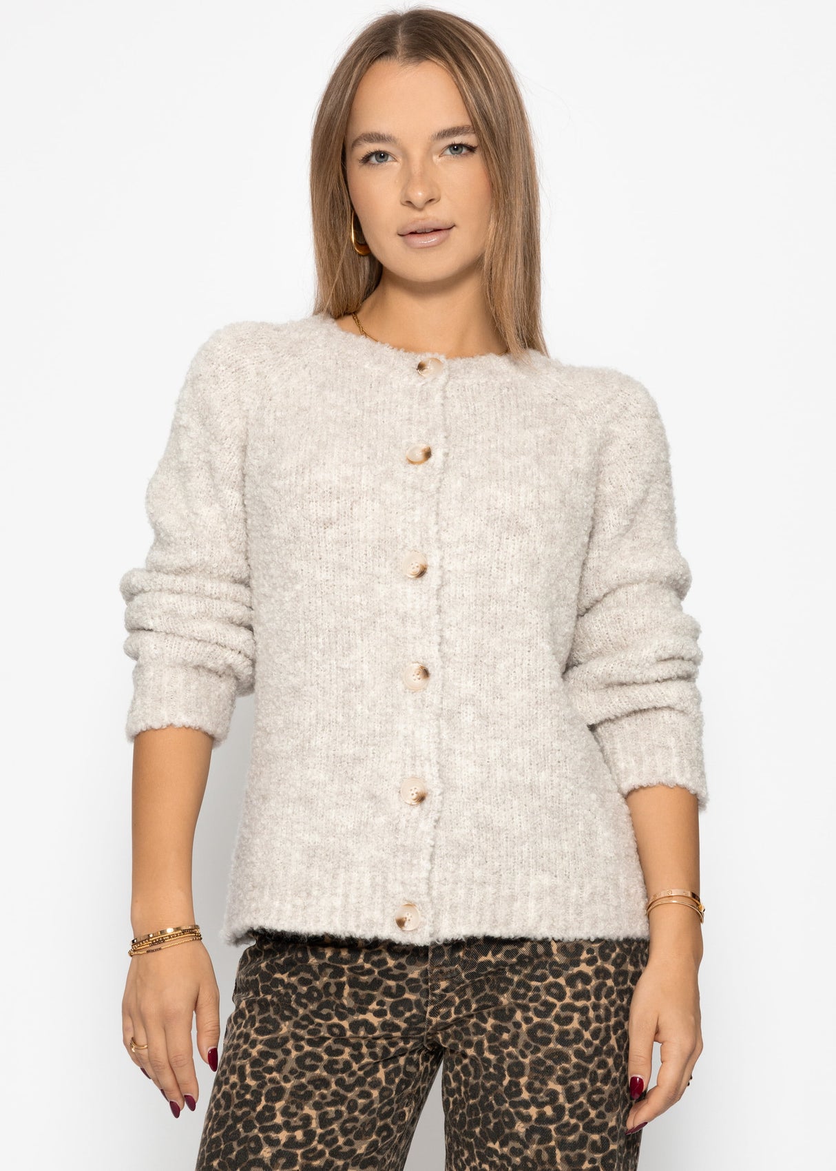 Bouclé-Strickjacke mit Knopfleiste - greige