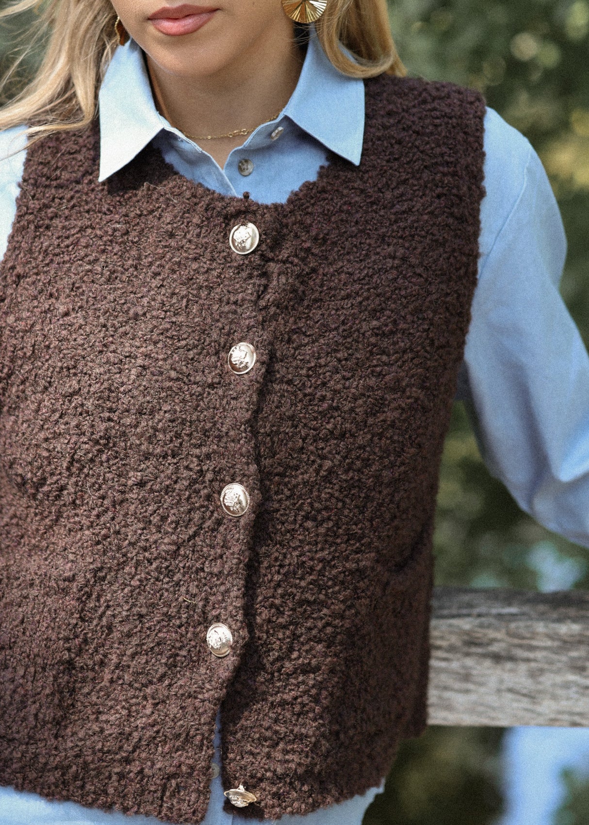 Bouclé-Weste mit Taschen - braun