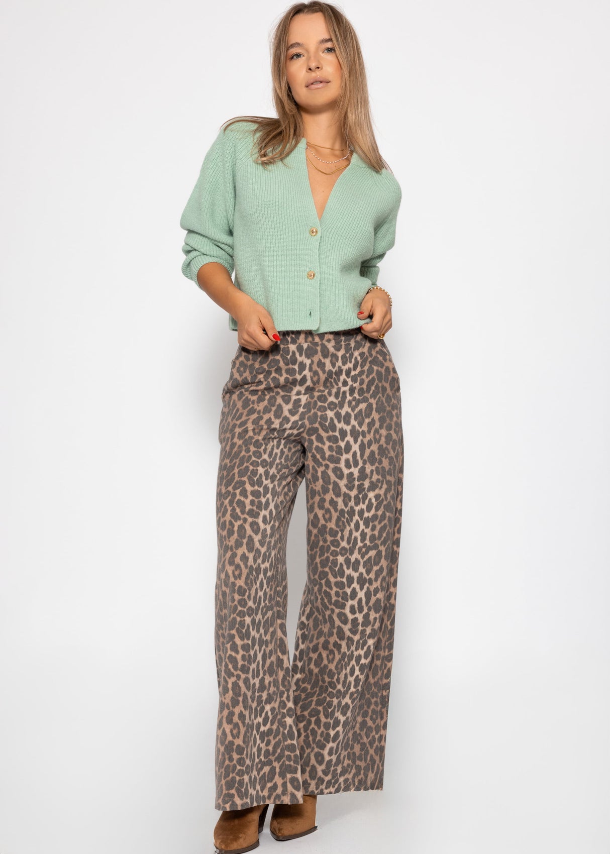 Cardigan with V -neck - sage green