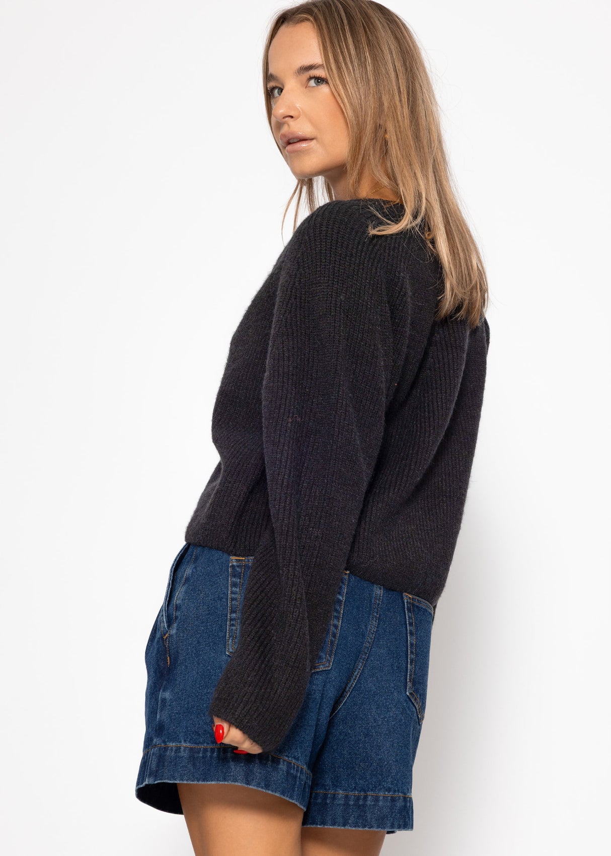 Cardigan mit V-Ausschnitt - schwarz