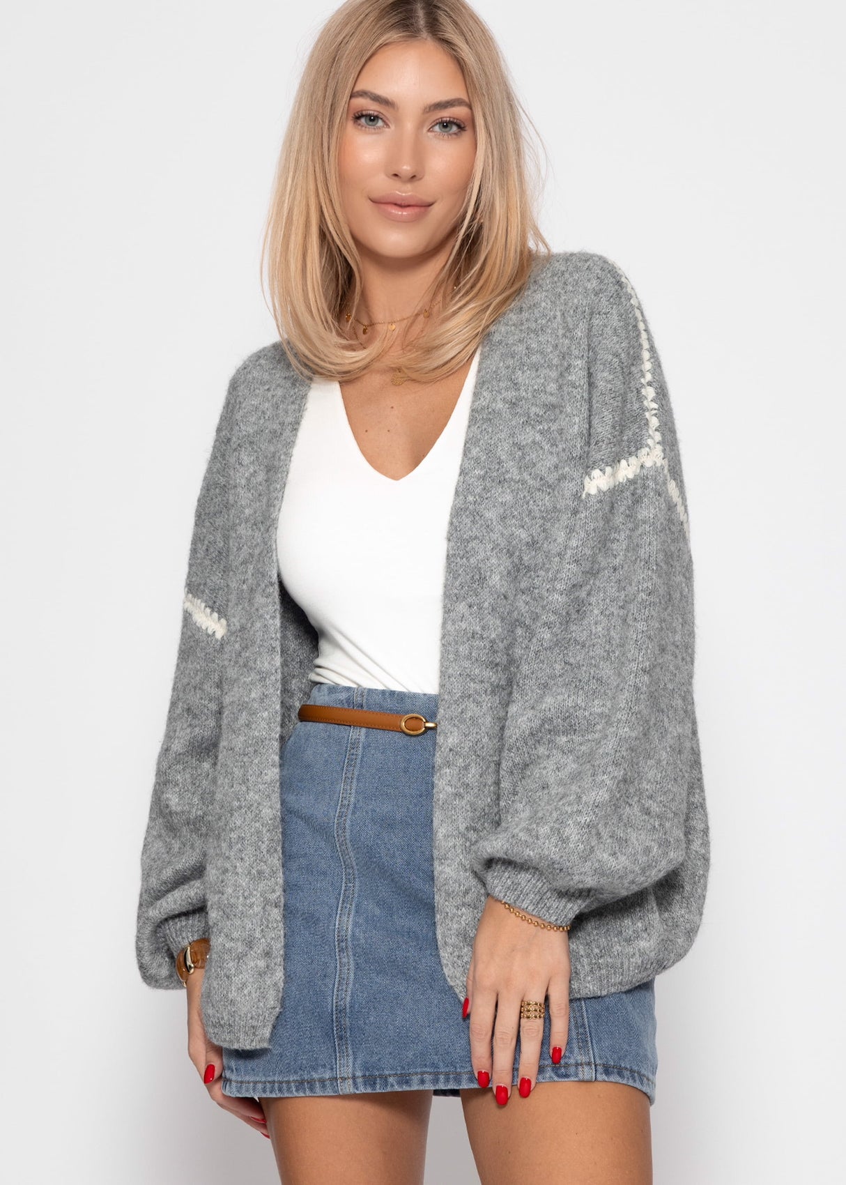Cardigan with decorative stitching - gray