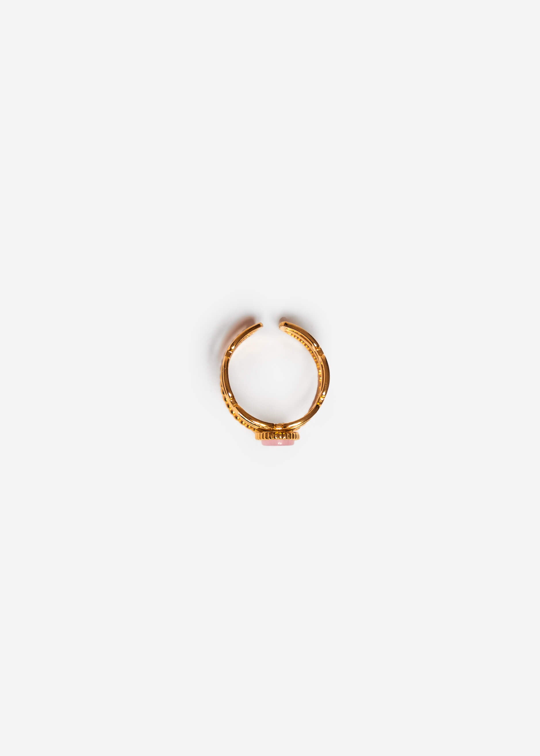 Dreilite ring with pink jewelry stone - gold