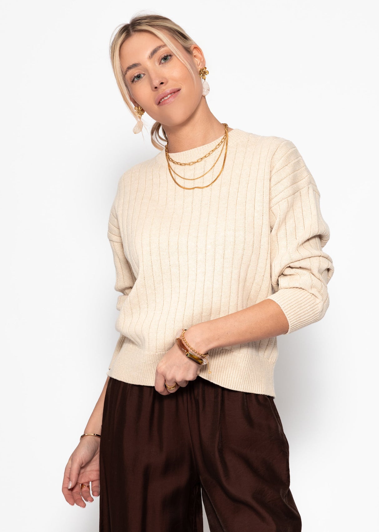 Fine knit sweater with textured stripes - beige