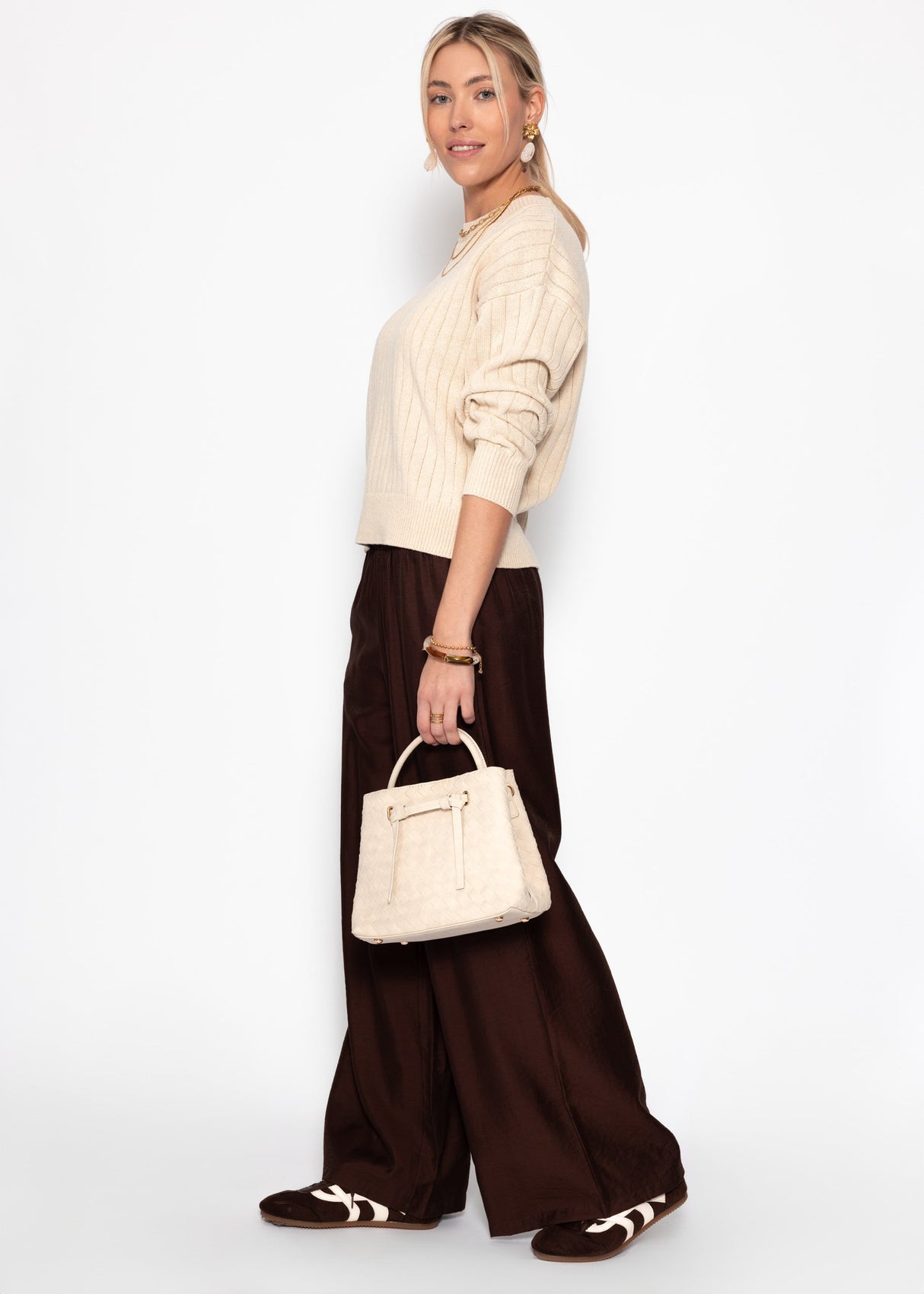 Fine knit sweater with textured stripes - beige