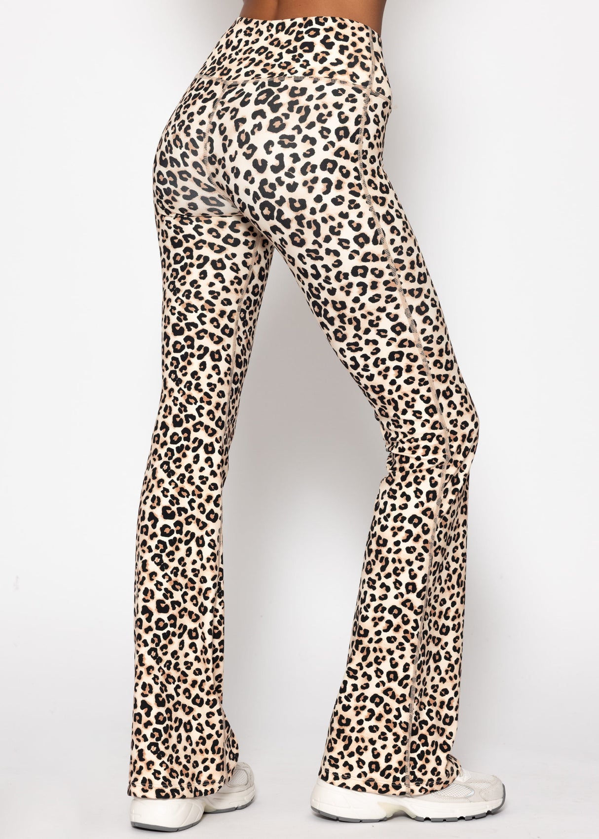 Flare sports leggings with leo print - beige