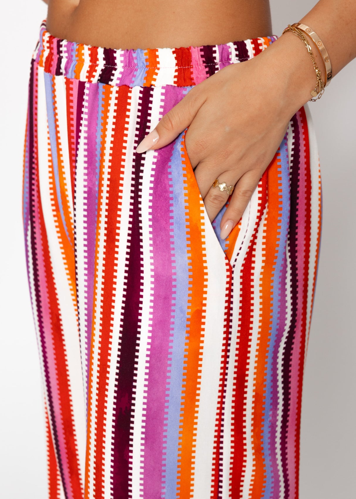 Patterned pants with a wide leg - pink