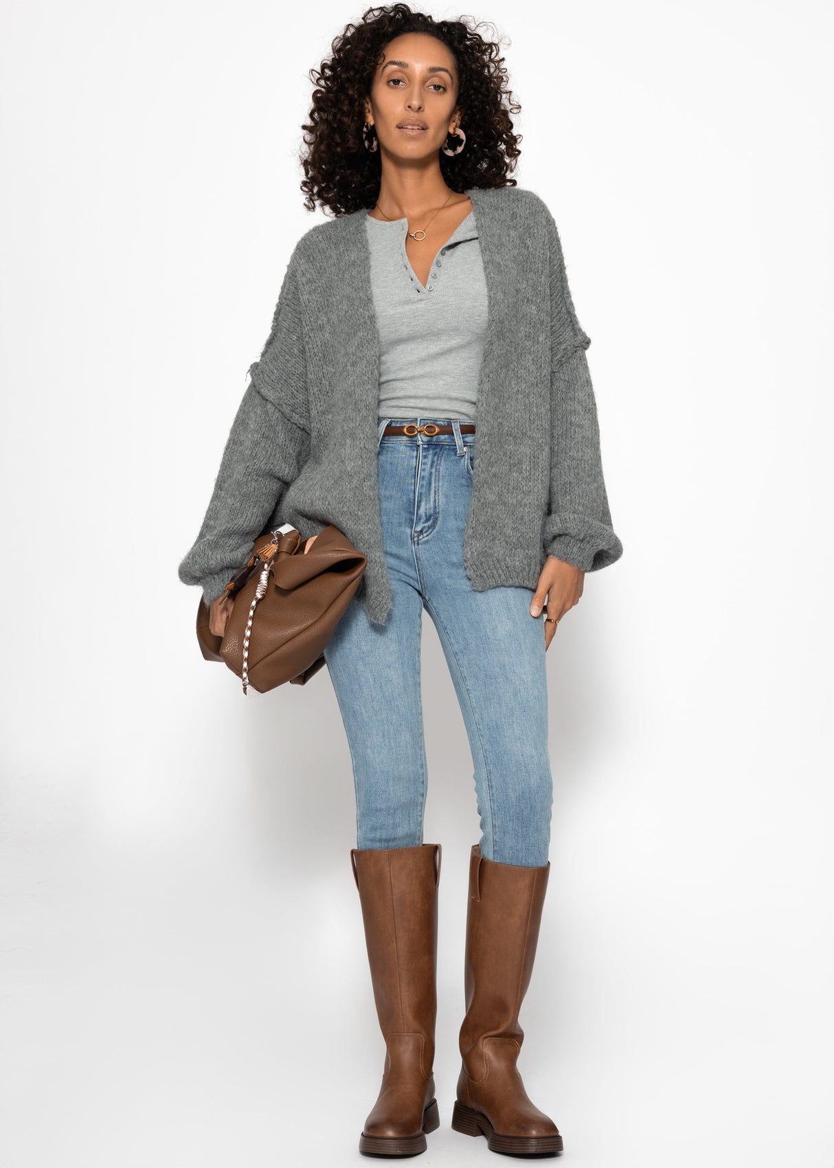 Geripptes Langarmshirt mit Knopfleiste - grau