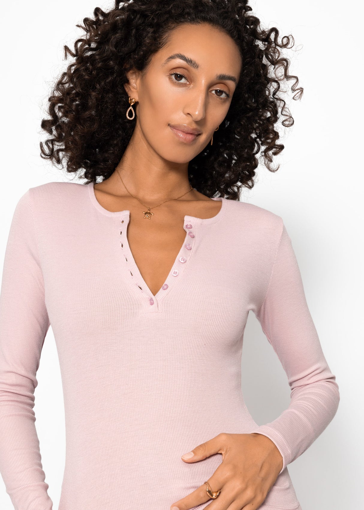 Geripptes Langarmshirt mit Knopfleiste - rosa